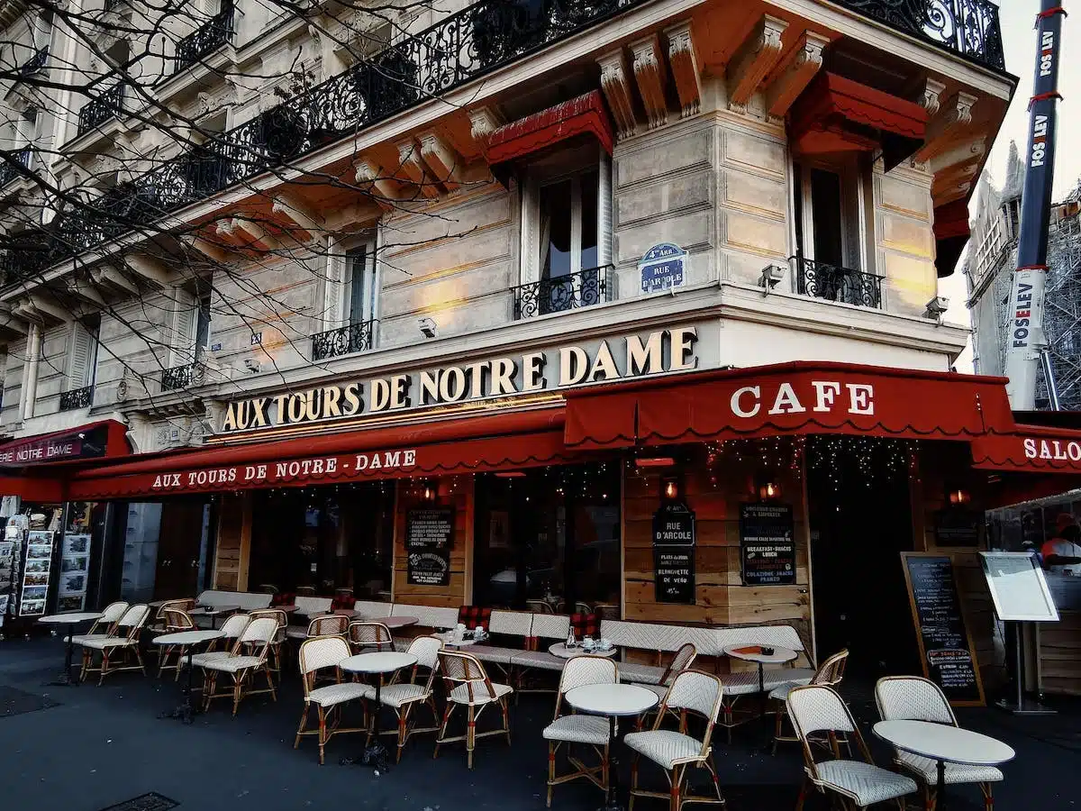 restaurant parisien