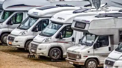 Besoin d'évasion : achetez un camping-car ou un van aménagé !