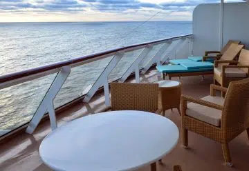 petit bateau de croisière
