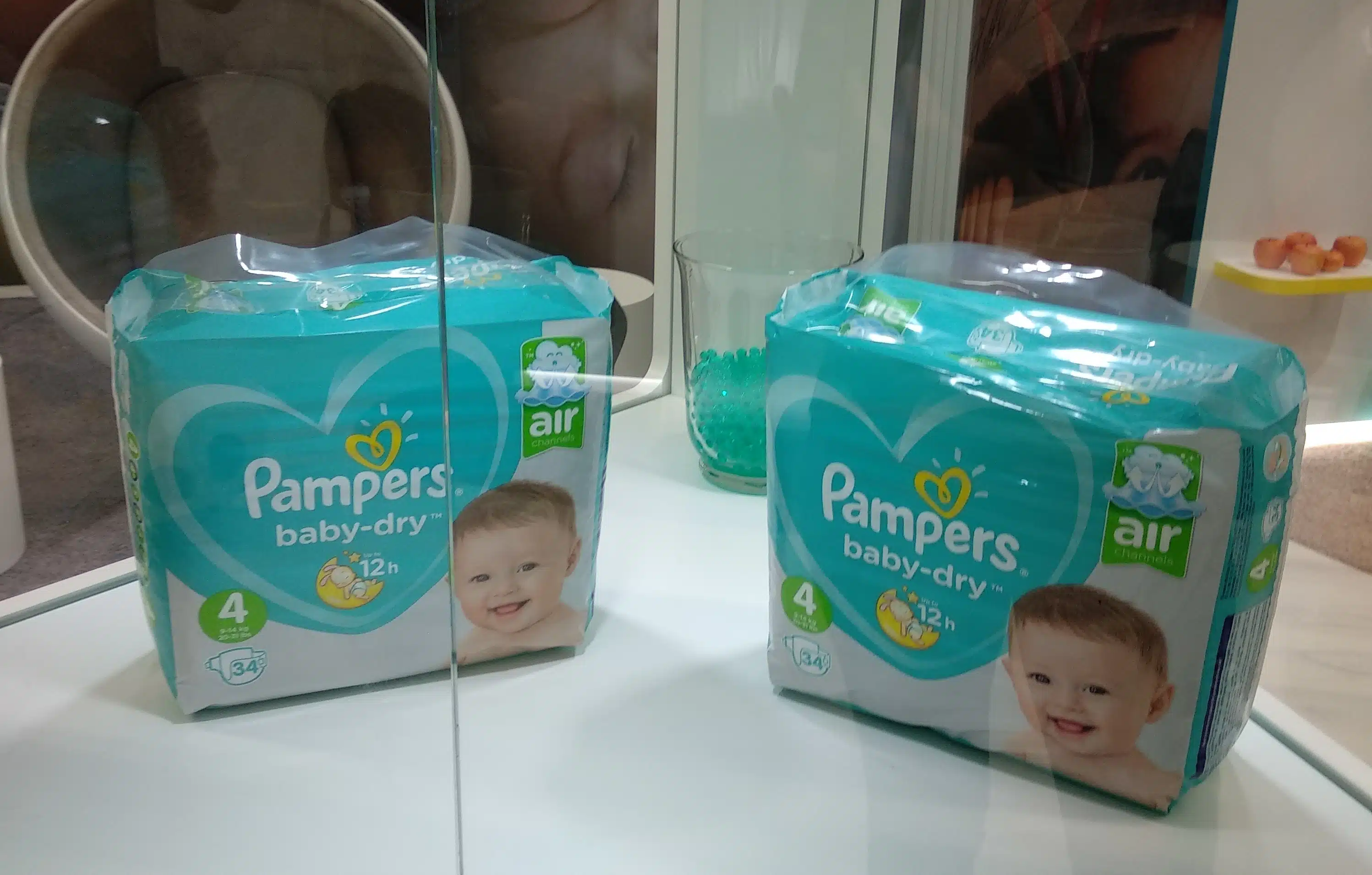 Echantillons de couches Pampers pour bébés